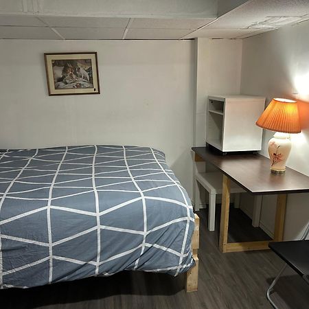 Quiet And Comfortable Homestay Oakville Ngoại thất bức ảnh